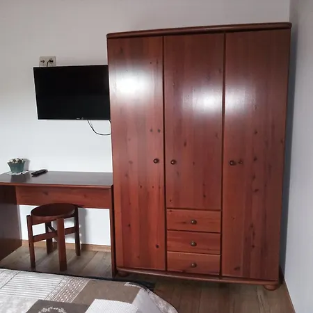 فيلة Nanahaza Alsonana