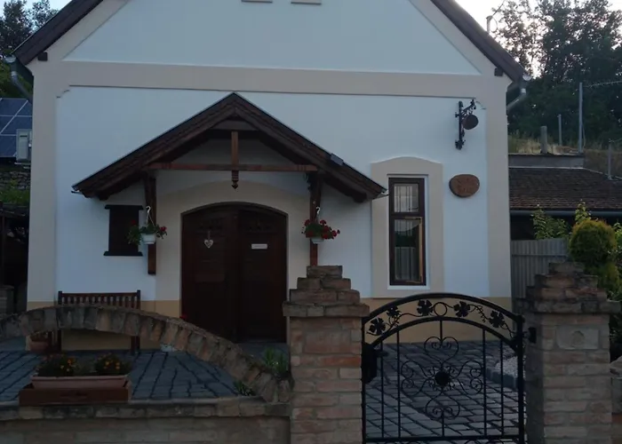 Nanahaza Alsónána